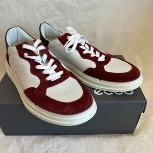 NIB! Ecco Men's Retro Leather 2-Tone Sneaker Fluidform Footbed Syrah/White SZ 10
